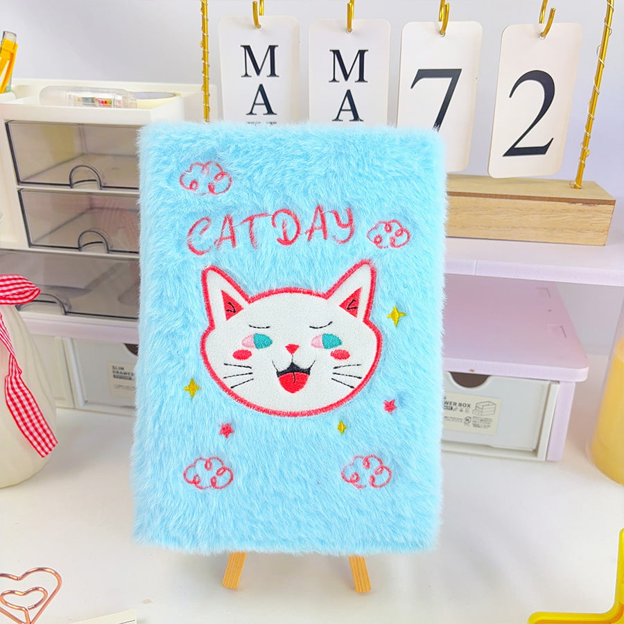 A5 Cute Cat Day Diary Plush Notebook eguneroko hausnarketarako eta sormenezko kapturarako idazteko lagunik erosoena al da? A5 Cute Cat Day Diary Plush Notebook eguneroko hausnarketarako eta sormenezko kapturarako idazteko lagunik erosoena al da?